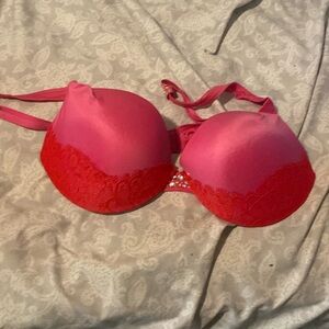 Victoria's Secret plunge bra